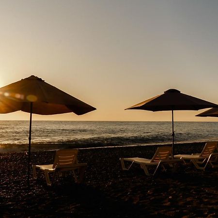 Отель  Sunrise Garden 3* Гагра Экстерьер фото