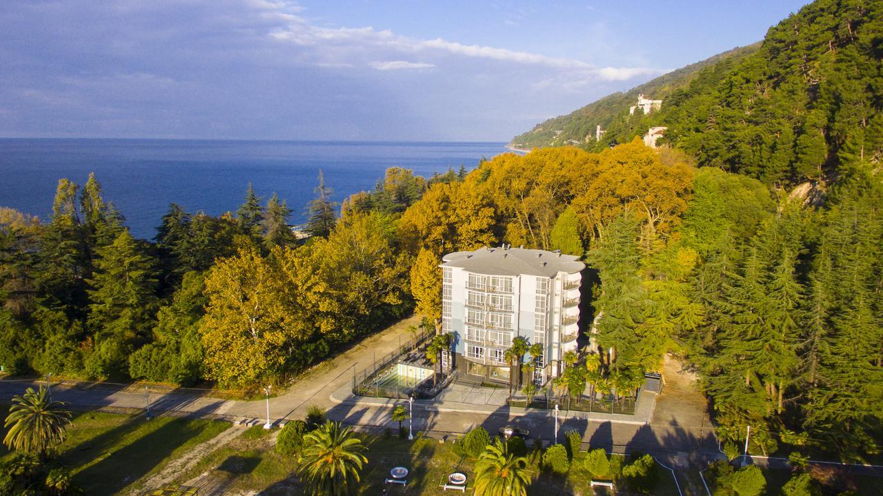 Отель  Sunrise Garden 3* Гагра Экстерьер фото