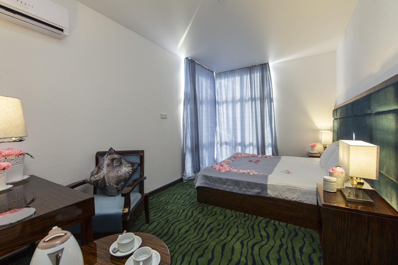 Отель  Sunrise Garden 3* Гагра Экстерьер фото