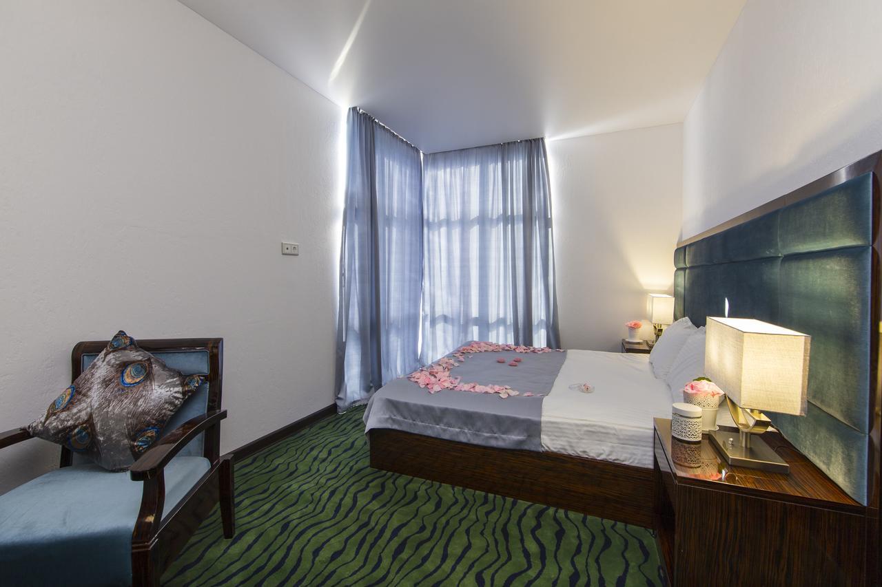 Отель  Sunrise Garden 3* Гагра Экстерьер фото