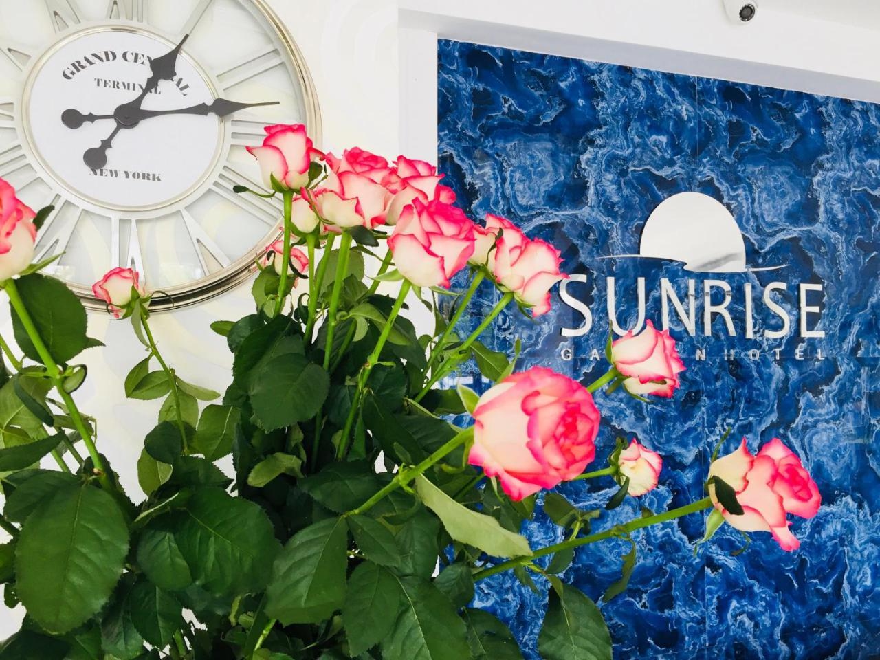 Отель  Sunrise Garden 3* Гагра Экстерьер фото