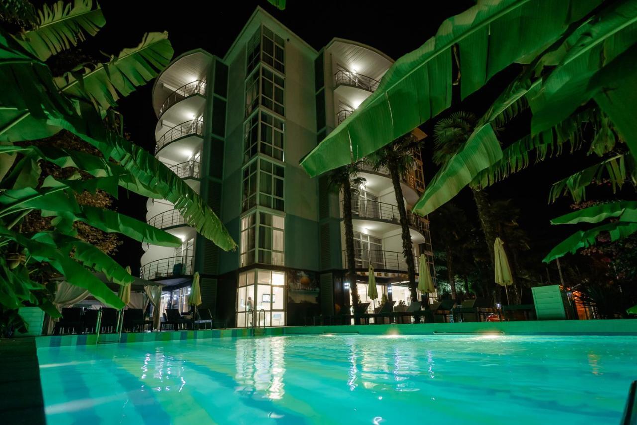 Отель  Sunrise Garden 3* Гагра Экстерьер фото
